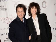 Charlotte Gainsbourg parle d'Yvan Attal : "C'est très fragile, un couple"