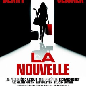 Malgré son arrestation dans la nuit, Mathilde Seigner était bien sur scène vendredi 29 décembre 2017 dans "La Nouvelle" au côté de Richard Berry. La comédienne est à l'affiche du Théâtre de Paris jusqu'au 7 janvier 2018.