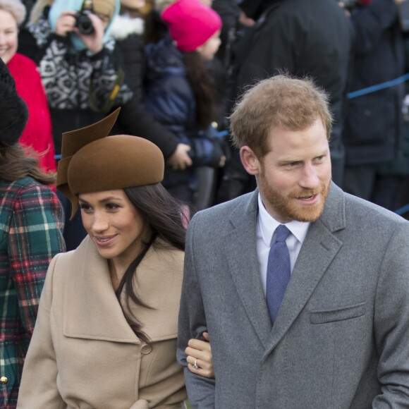 Meghan Markle et le prince Harry à la messe de Noël avec la famille royale d'Angleterre, le 25 décembre 2017 à Sandringham.
