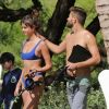 Taylor Hill et son compagnon Michael Stephen Shank profitent d'une journée à la plage à Lanai City. Hawaï, le 2 janvier 2018.