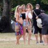 Exclusif - Candice Swanepoel, enceinte, Doutzen Kroes et sa fille Myllena en vacances à Trancoso, au Brésil. Le 4 janvier 2018.