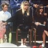 France Gall avec sa fille Pauline et son fils Raphael aux obsèques de Michel Berger, en 1992 à Paris
