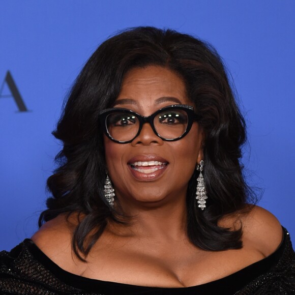 Oprah Winfrey (prix Cecil B. DeMille), portant une robe Atelier Versace - Pressroom - 75ème cérémonie annuelle des Golden Globe Awards au Beverly Hilton Hotel à Los Angeles, le 7 janvier 2018. © Chris Delmas/Bestimage