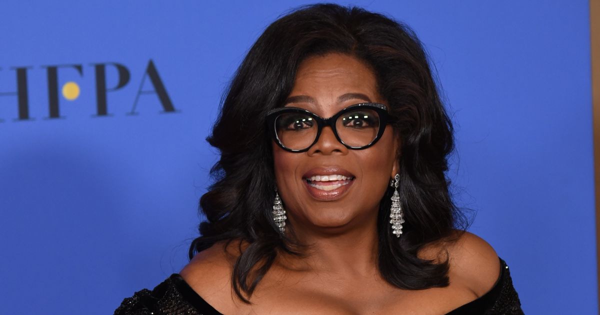 Oprah Winfrey (prix Cecil B. DeMille), Portant Une Robe Atelier Versace ...