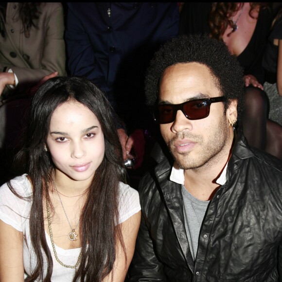 LENNY KRAVITZ ET SA FILLE ZOE - PEOPLE AU DEFILE DE MODE "YVES SAINT LAURENT" COLLECTION PRET A PORTER PRINTEMPS - ETE 2007 A PARIS  PEOPLE AT FASHION SHOW "YVES SAINT LAURENT" READY TO WEAR SPRING - SUMMER 2007 IN PARIS05/10/2006 - Paris