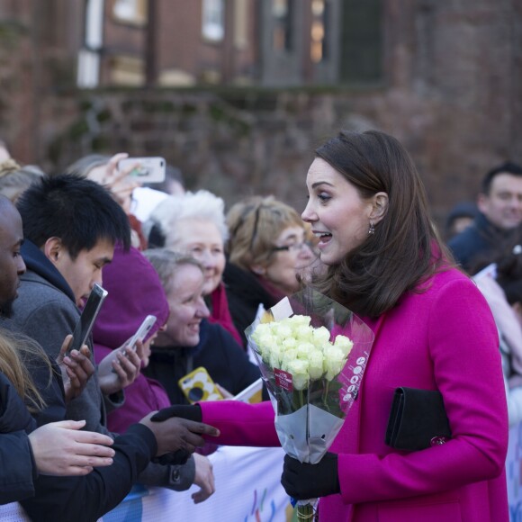 Le prince William, duc de Cambridge, et sa femme Kate Middleton (enceinte) lors d'une visite de la ville de Coventry le 16 janvier 2018, dans le cadre de l'opération "city's 2021 Culture Honour".