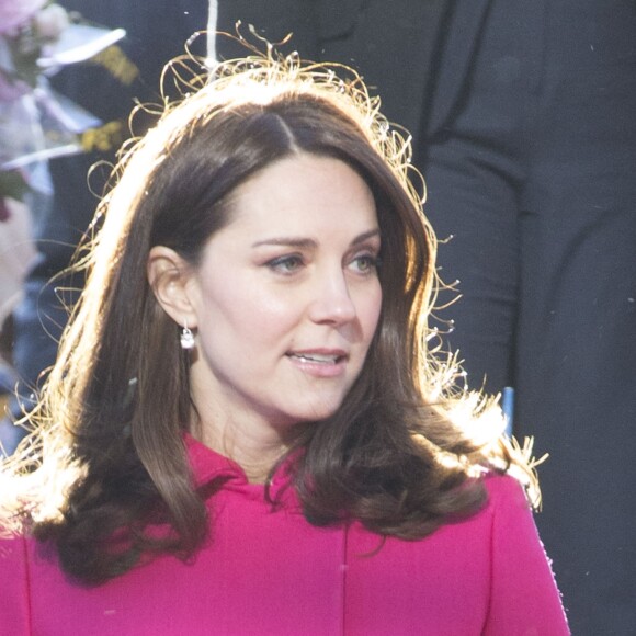 Le prince William, duc de Cambridge, et sa femme Kate Middleton (enceinte) lors d'une visite de la ville de Coventry le 16 janvier 2018, dans le cadre de l'opération "city's 2021 Culture Honour".