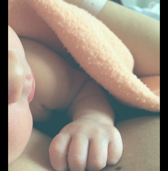 Natalia Doco, compagne de Florian Delavega, annonce la naissance de leur premier enfant sur Instagram le 16 janvier 2018. 