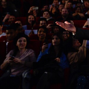 Hugh Jackman fait le show pendant la première de "The Greatest Showman" à Paris, le 17 janvier 2018. © Guirec Coadic/Bestimage