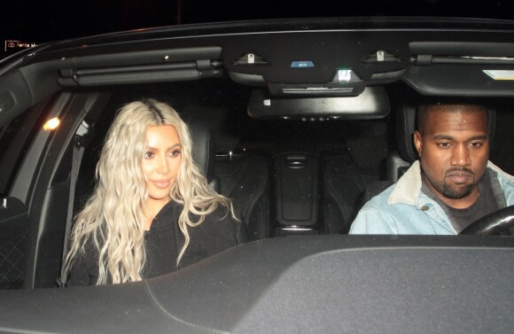 Kim Kardashian et Kanye West ont fêté la naissance de leur 3e enfant au restaurant Craig à West Hollywood. Le 18 janvier 2018