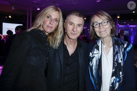 Sandrine Kiberlain, Etienne Daho et la ministre de la culture Françoise Nyssen - 16ème soirée Sidaction dans la salle de réception du Pavillon d'Armenonville à Paris, France , le 25 janvier 2018. © Olivier Borde/Bestimage