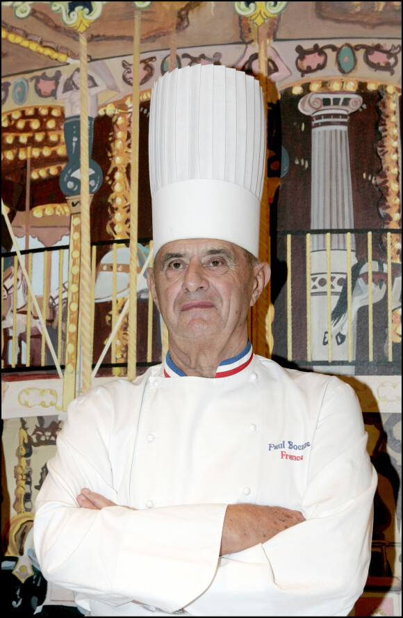 Paul Bocuse - Soirée de gala privée "Mont Blanc et gastronomie" à l'abbaye Paul Bocuse, le 1er novembre 2004.