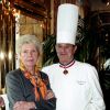 Archives - Paul Bocuse et sa femme Simone dans leur restaurant a Collonges-au-Mont-d'Or. Le 2 decembre 2001 02/12/2001 - 