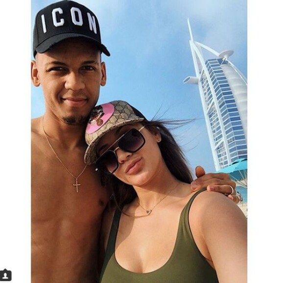 Rebeca Tavares et Fabinho en vacances à Dubaï. Instagram, le 24 décembre 2017.