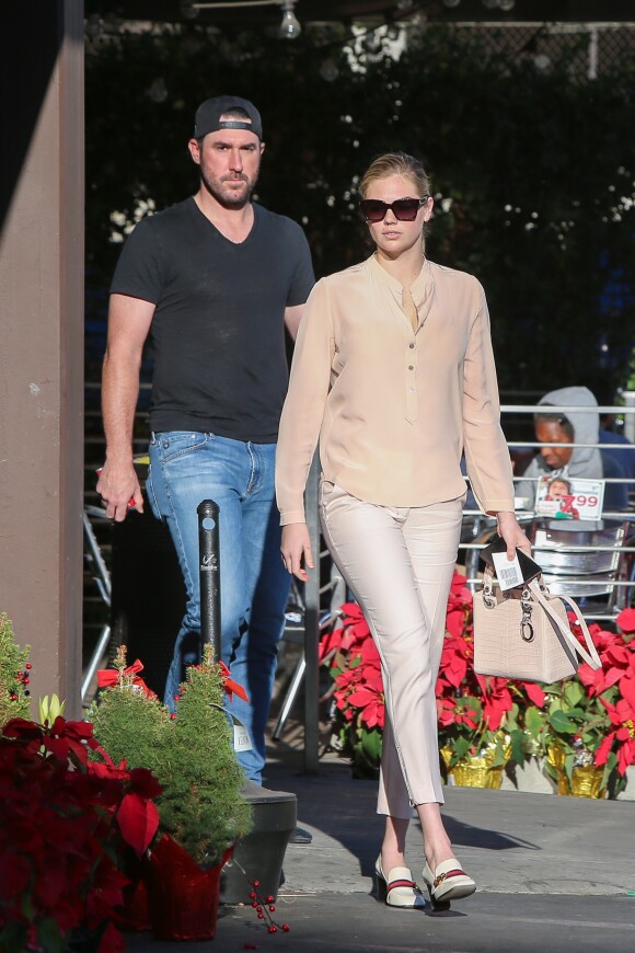 Kate Upton et son mari Justin Verlander à Beverly Hills. Los Angeles, le 21 décembre 2017.