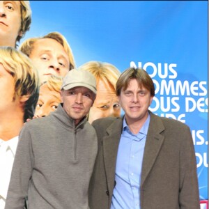 Marc François et Claude François Junior à la première du film Podium à Paris en février 2004