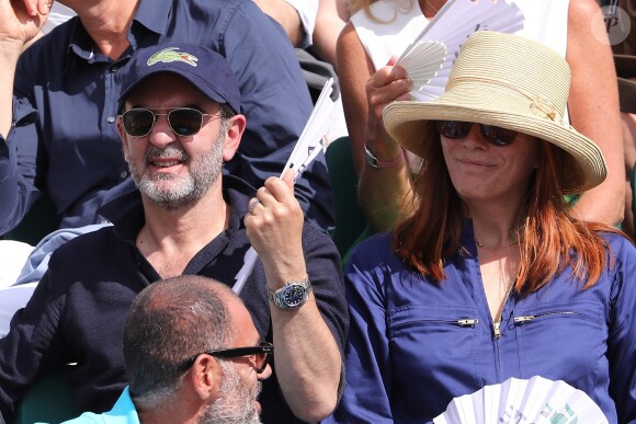 Bruno Solo et sa femme Véronique dans les tribunes lors des internationaux de France de Roland Garros à Paris, le 31 mai 2017. © - Dominique Jacovides - Cyril Moreau/ Bestimage