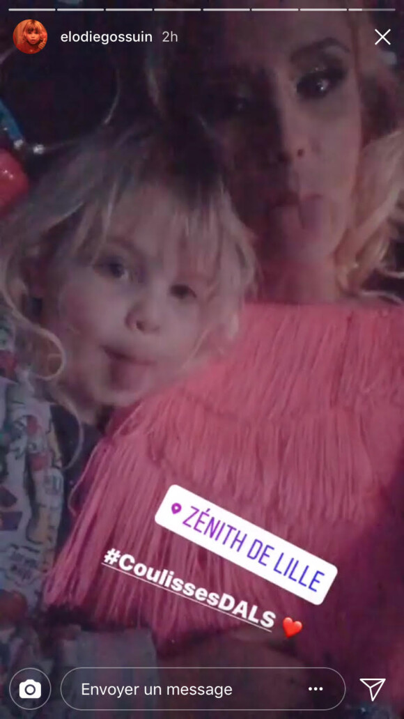 Elodie Gossuin et sa fille Joséphine dans les coulisses de la tournée "Danse avec les stars". LE 3 février 2018.