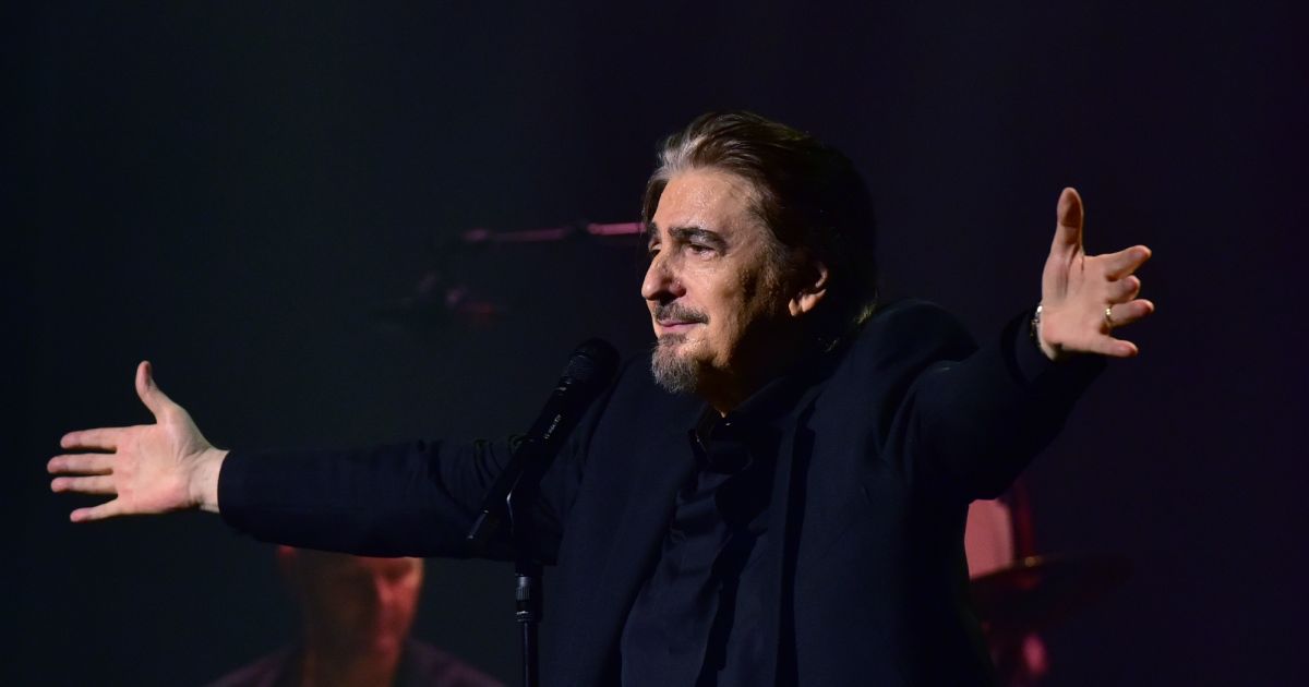 Exclusif - Concert de Serge Lama à la salle Pleyel à Paris - Jour 2. Le