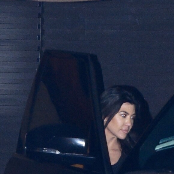 Kourtney Kardashian et son compagnon Younes Bendjima sont allés diner en amoureux au restaurant Nobu à Malibu, le 5 février 2018  Kourtney Kardashian and boyfriend Younes Bendjima exit dinner at Nobu. The pair met up Kendall Jenner for dinner at the beachside hotspot a day after sister Kylie announced the birth of her daughter. 5th february 201805/02/2018 - Los Angeles