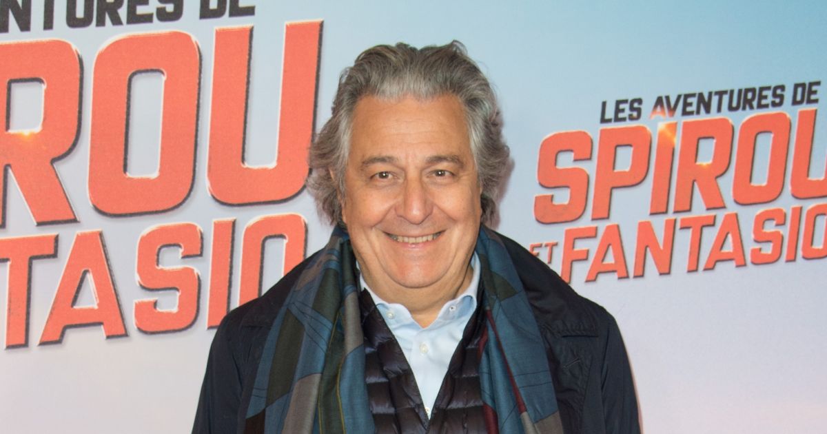 Copyright © 2020 filmeo.ro | toate drepturile rezervate. Christian Clavier - Avant-première du film Les Aventures ...