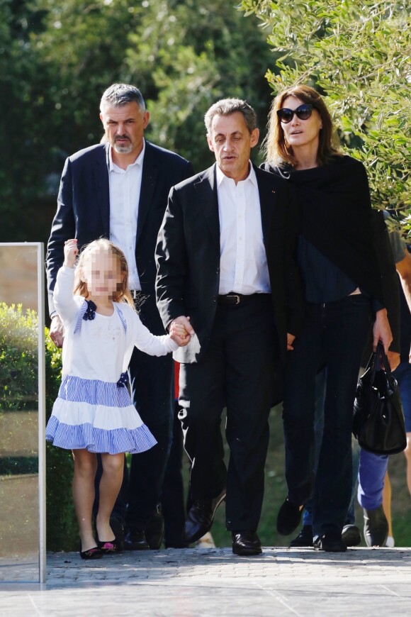 Nicolas Sarkozy, sa femme Carla Bruni et leur fille Giulia arrivent au musée de l'Acropole à Athènes. Le 24 octobre 2017