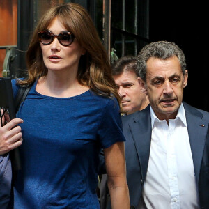 Exclusif - Carla Bruni-Sarkozy et son mari l'ancien Président Nicolas Sarkozy quittent un hôtel de New York le 14 juin 2017.