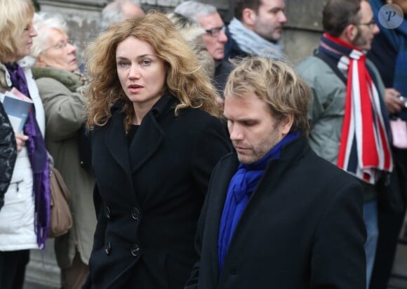 Marine Delterme et son mari Florian Zeller - Sorties de la cérémonie religieuse à la mémoire de Jacques Chancel, en l'église Saint-Germain-des-Prés, à Paris, le 6 janvier 2015.