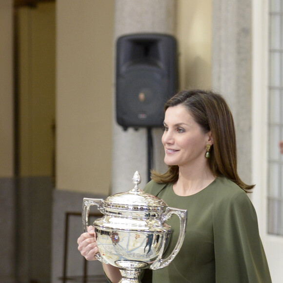 La reine Letizia d'Espagne le 19 février 2018 lors de la cérémonie annuelle des Prix Nationaux du Sport, au palais royal du Pardo à Madrid.