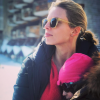 Sylvie Tellier profite d'un tendre moment avec sa fille Margaux (3 ans) à Avoriaz, en février 2018.