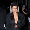 Kim Kardashian porte une veste smoking XXL sans soutien-gorge à son arrivée à la conférence de Create & Cultivate dans le quartier de Downtown à Los Angeles, le 24 février 2018