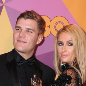 Chris Zylka et sa fiancée Paris Hilton à la soirée "HBO Golden Globe After Party" au Beverly Hilton à Los Angeles, le 7 janvier 2018. © Birdie Thompson-AdMedia via Zuma/Bestimage