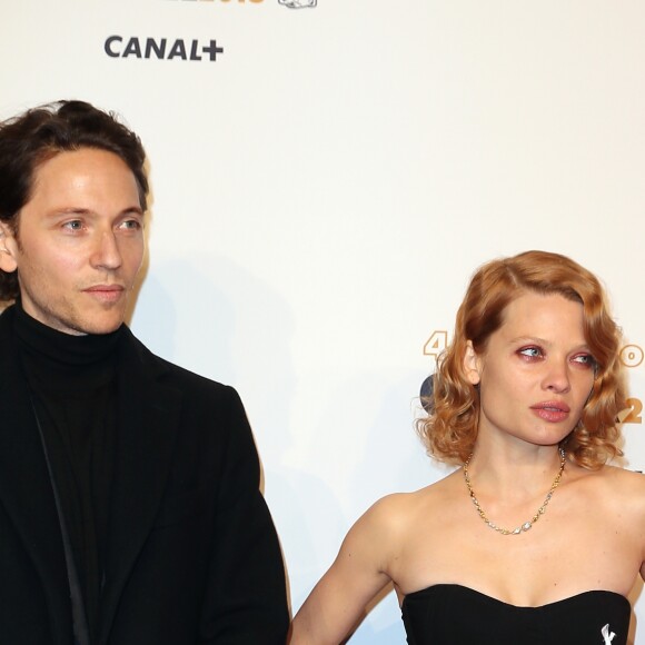 Mélanie Thierry et son compagnon le chanteur Raphaël - Photocall lors de la 43ème cérémonie des Cesar à la salle Pleyel à Paris, le 2 mars 2018. © Dominique Jacovides - Olivier Borde / Bestimage