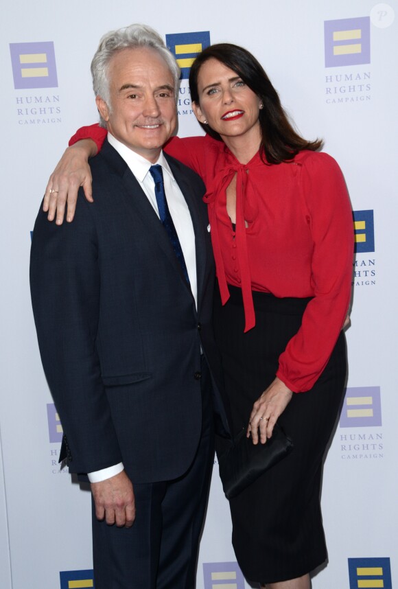 Amy Landecker et son fiancé Bradley Whitford à la soirée Human Rights Campaign au JW Marriott à Los Angeles, le 18 mars 2017 © Chris Delmas/Bestimage