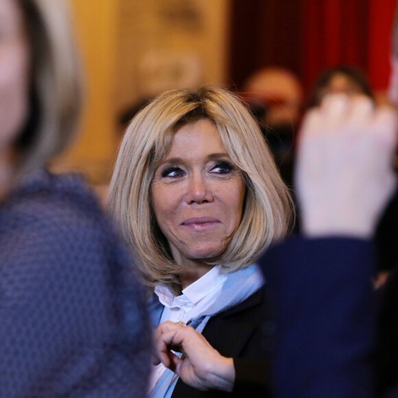 Brigitte Macron et le ministre Jean-Michel Blanquer assistent à des Saynètes d'improvisation jouées par des élèves pour dénoncer les situations de harcèlement et parvenir à des solutions en interaction avec le public - Brigitte Macron a accompagné le Ministre de l'Education Nationale, Jean-Michel Blanquer au lycée Carnot de Dijon afin d'y évoquer la lutte contre le harcélement à l'école à Dijon le 5 mars 2018 © Dominique Jacovides/Bestimage