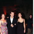 Pierce Brosnan avec sa femme Kelley et Sophie Marceau - Avant-première du Monde ne suffit pas en 1999 à Paris