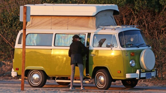 Teri Hatcher : Ruinée et logée dans un van ? Elle met les choses au clair...