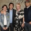 Exclusif - Frédéric François, sa femme Monique et leurs enfants Victoria, Gloria, Anthony - People dans les backstage du concert de Frédéric François à l'Olympia à Paris. Le 9 avril 2017 © Patrick Carpentier / Bestimage