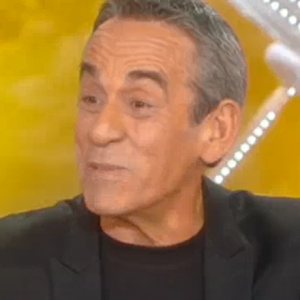 Julien Clerc invité dans "Salut les terriens", samedi 10 mars 2018, C8