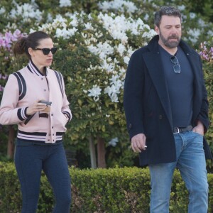 Jennifer Garner et Ben Affleck se baladent tranquillement à Los Angeles le 27 février 2018.