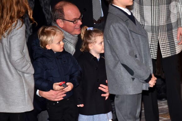 Le prince Albert II de Monaco et ses enfants le prince Jacques et la princesse Gabriella lors de la traditionnelle célébration de Sainte Dévote à Monaco le 26 janvier 2018 © Bruno Bebert / Bestimage