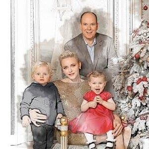 Le prince Albert II de Monaco, la princesse Charlene et leurs enfants le prince héréditaire Jacques et la princesse Gabriella ont été photographiés par Vanessa Von Zitzewitz pour la carte de voeux des fêtes de fin d'année 2017 et du nouvel an 2018. © Vanessa Von Zitzewitz / Palais princier de Monaco