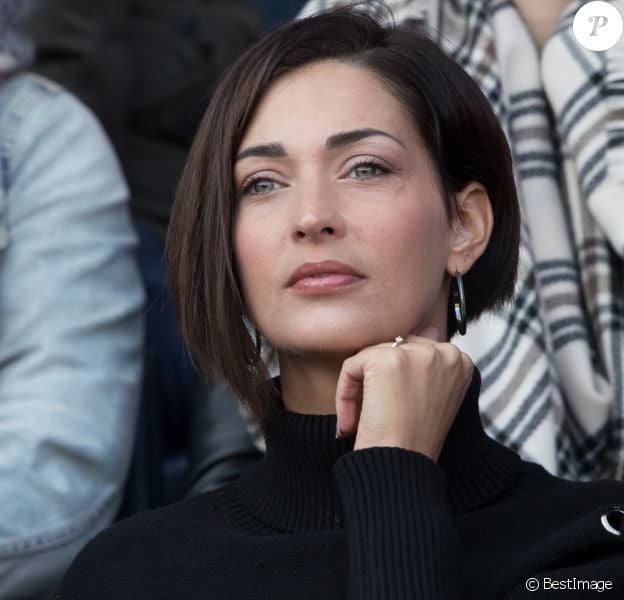 Sheryfa Luna dans les tribunes lors du match de ligue 1 "PSG - Angers (2-0)" au Parc des Princes. Paris, le 14 mars 2018.