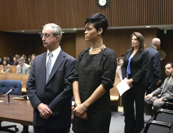 Rihanna assiste à la comparution de Chris Brown au tribunal de Los Angeles. Juin 2009.