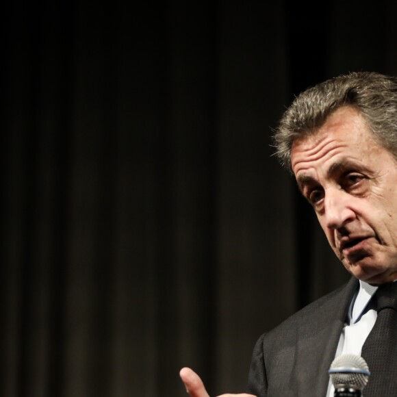 Semi-exclusif - Nicolas Sarkozy - Vente aux enchères au profit de la campagne "Guérir le cancer de l'enfant" au Pavillon Ledoyen à Paris le 13 février 2018. L'intégralité des dons effectués à l'occasion de cette soirée ira au profit de la campagne "Guérir le cancer de l'enfant au 21ème siècle de la Fondation Gustave Roussy". F. Lemos, le père du petit Noé décédé il y a quatre ans d'un cancer du cerveau, avait fait afficher le visage de son fils sur la Tour Montparnasse pour tout le mois de septembre. Depuis, son combat est devenu cette grande campagne dont N. Sarkozy est le parrain cette année. © Cyril Moreau/Bestimage