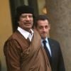 Nicolas Sarkozy reçoit le colonel Kadhafi à Paris, le 10 décembre 2007