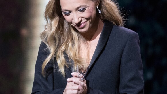 Laura Smet se change les idées avec sa mère : David Hallyday "aux 1res loges"