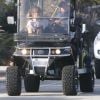 Exclusif - Chris Martin et sa compagne Dakota Johnson se baladent dans une voiture de golf dans les rues de Malibu, le 5 mars 2018
