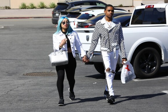 Exclusif - Blac Chyna et son compagnon BN Almighty Jay sont allés faire du shopping chez Macy's à Los Angeles, le 27 mars 2018.