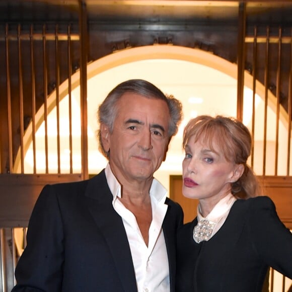 Exclusif - Bernard-Henri Lévy et sa femme Arielle Dombasle - Bernard Henri-Lévy présente son nouveau livre "L'esprit du judaïsme" à la communauté juive de Paris le 8 février 2016.